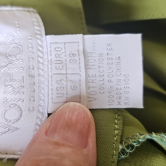 Votre Nom Vibrant Green Womens Slacks In A Size 6. Straight Leg. Front‎ Zipper. - Picture 3 of 6